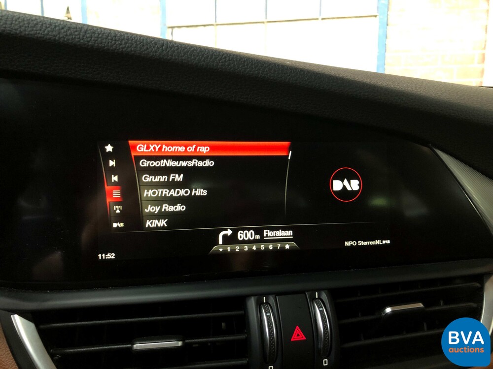 Alfa Romeo Giulia VELOCE 2.2 AWD 2017 209hp ORG-NL, NS-867-T.