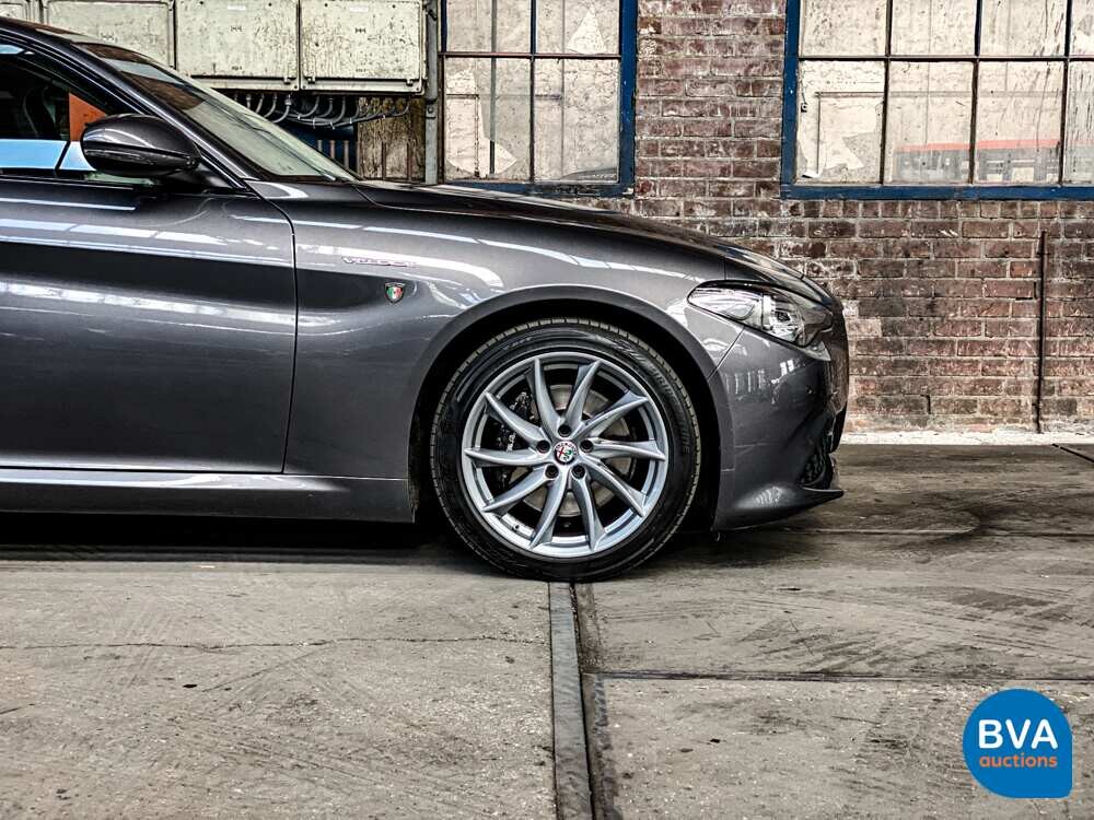 Alfa Romeo Giulia VELOCE 2.2 AWD 2017 209hp ORG-NL, NS-867-T.