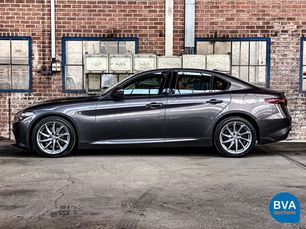 Alfa Romeo Giulia VELOCE 2.2 AWD 2017 209hp ORG-NL, NS-867-T.