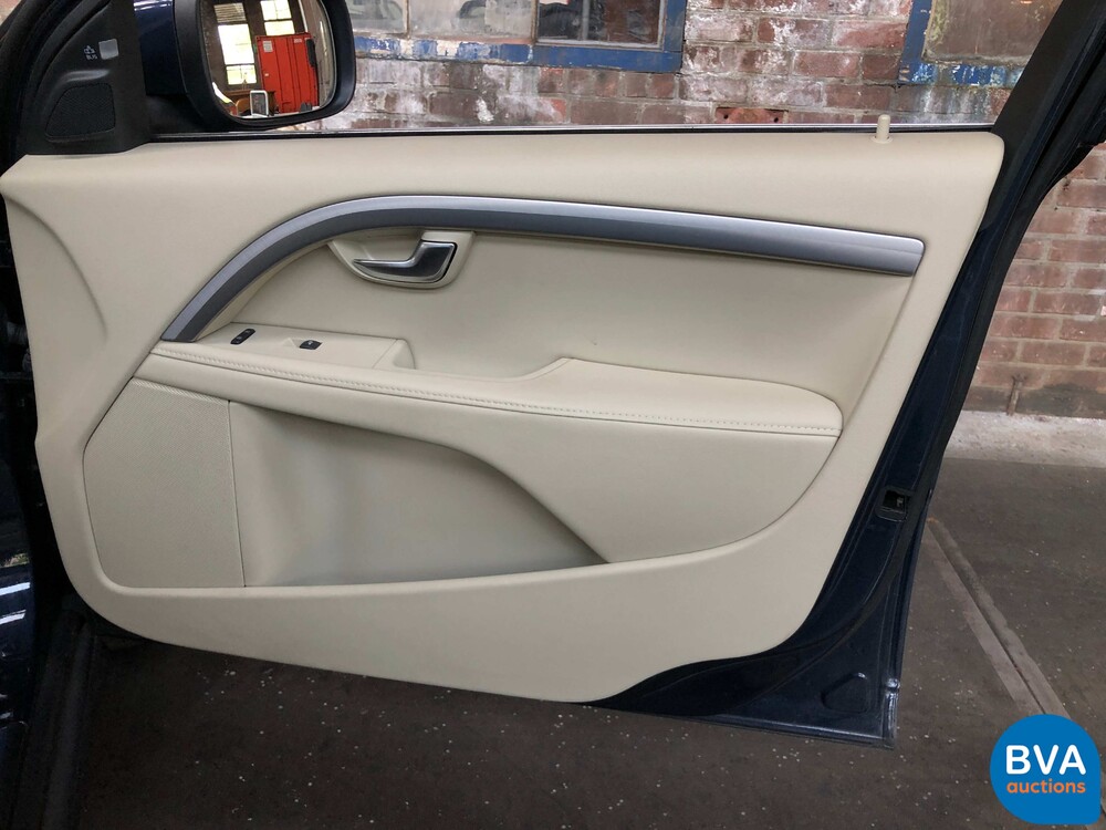 Volvo XC70 D3 Limited Edition 163hp -Org. NL- 2011, 28-SVG-8.