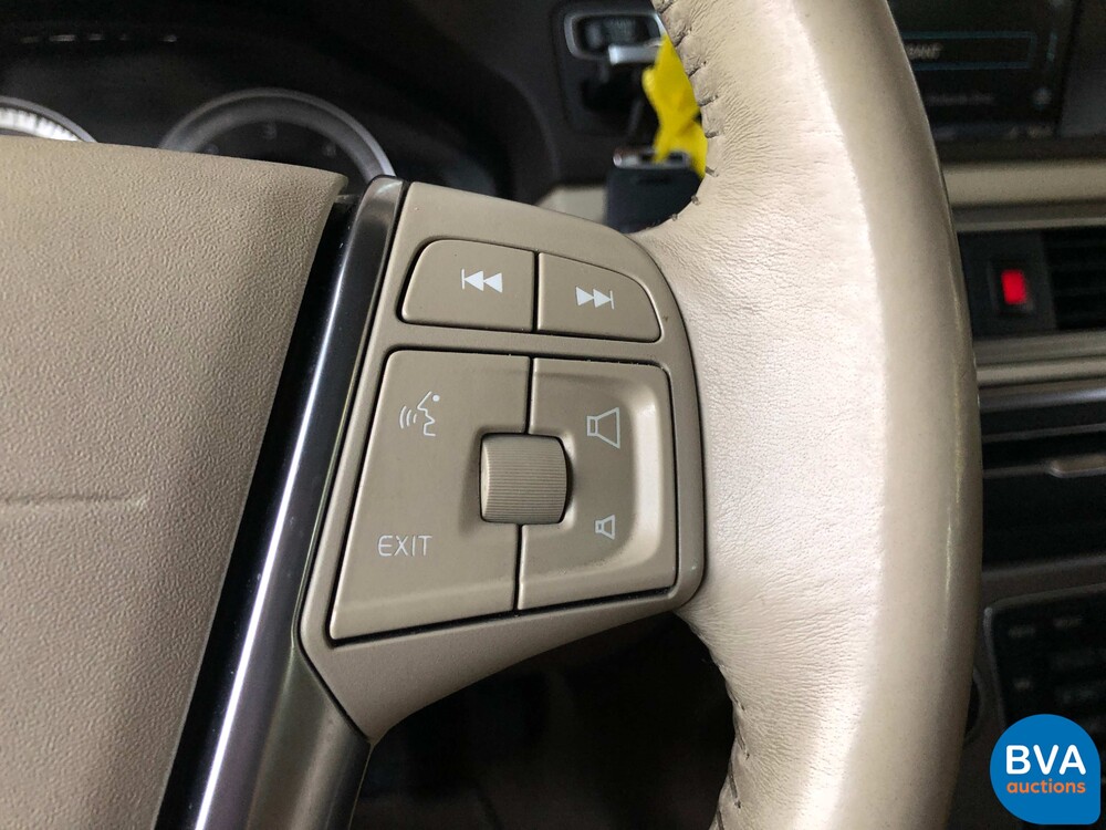 Volvo XC70 D3 Limited Edition 163hp -Org. NL- 2011, 28-SVG-8.