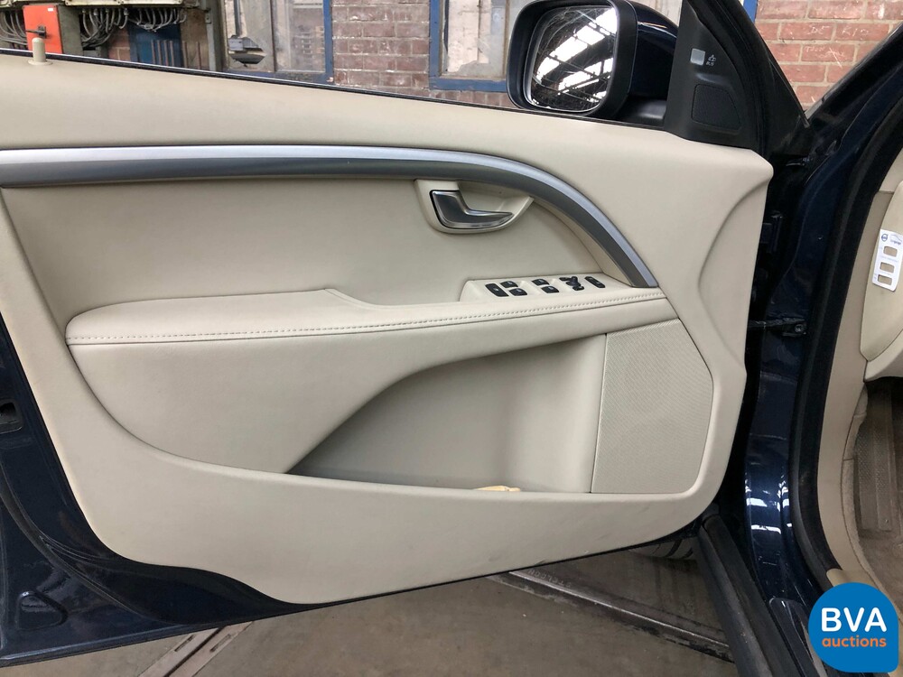 Volvo XC70 D3 Limited Edition 163hp -Org. NL- 2011, 28-SVG-8.