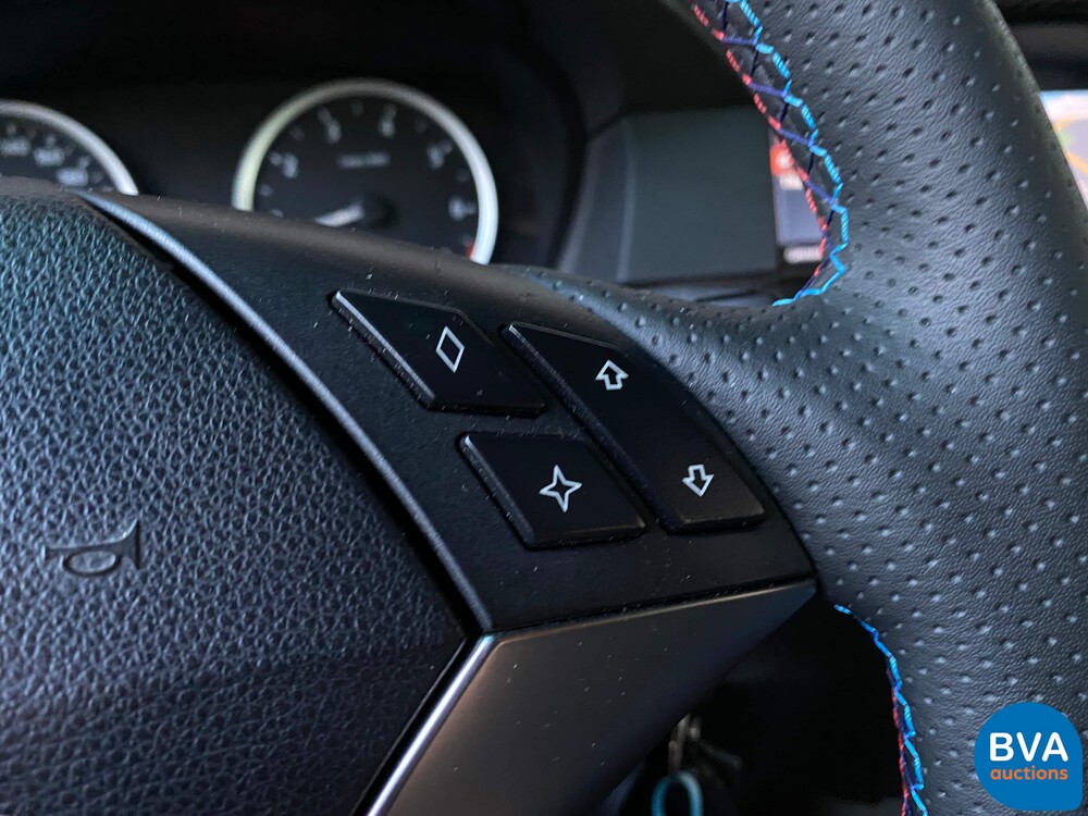 BMW 545i Saloon 4.4 V8 333pk -ORG NL- 5-Series E60 2004, 29-NT-NB.