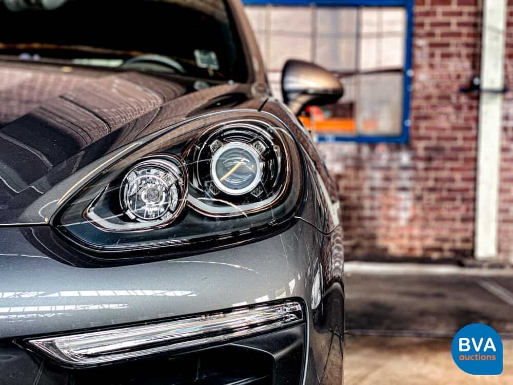 Porsche Cayenne S3.0 E-Hybrid 416pk 2015 Hybrid ORG-NL, HF-547-H.