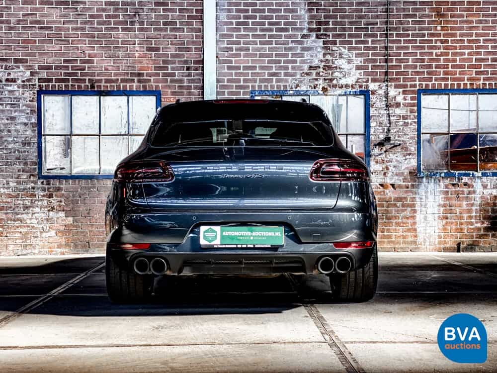 Porsche Macan GTS V6 Bi-Turbo 360hp 2016 Facelift, L-748-DB.