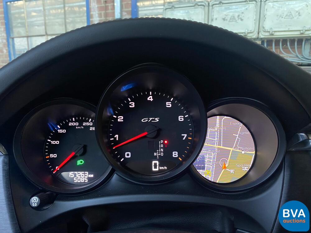 Porsche Macan GTS V6 Bi-Turbo 360hp 2016 Facelift, L-748-DB.