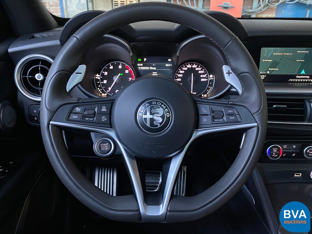 Alfa Romeo Stelvio 2.0T Q4 280hp AWD 2018, XK-318-N.