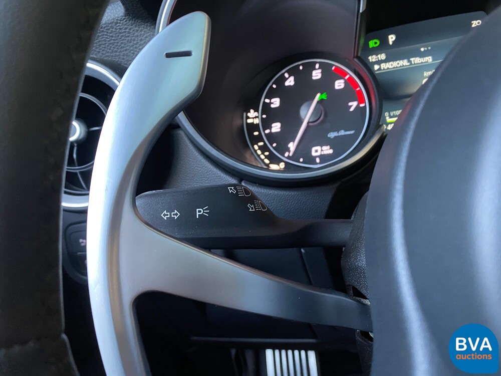 Alfa Romeo Stelvio 2.0T Q4 280hp AWD 2018, XK-318-N.