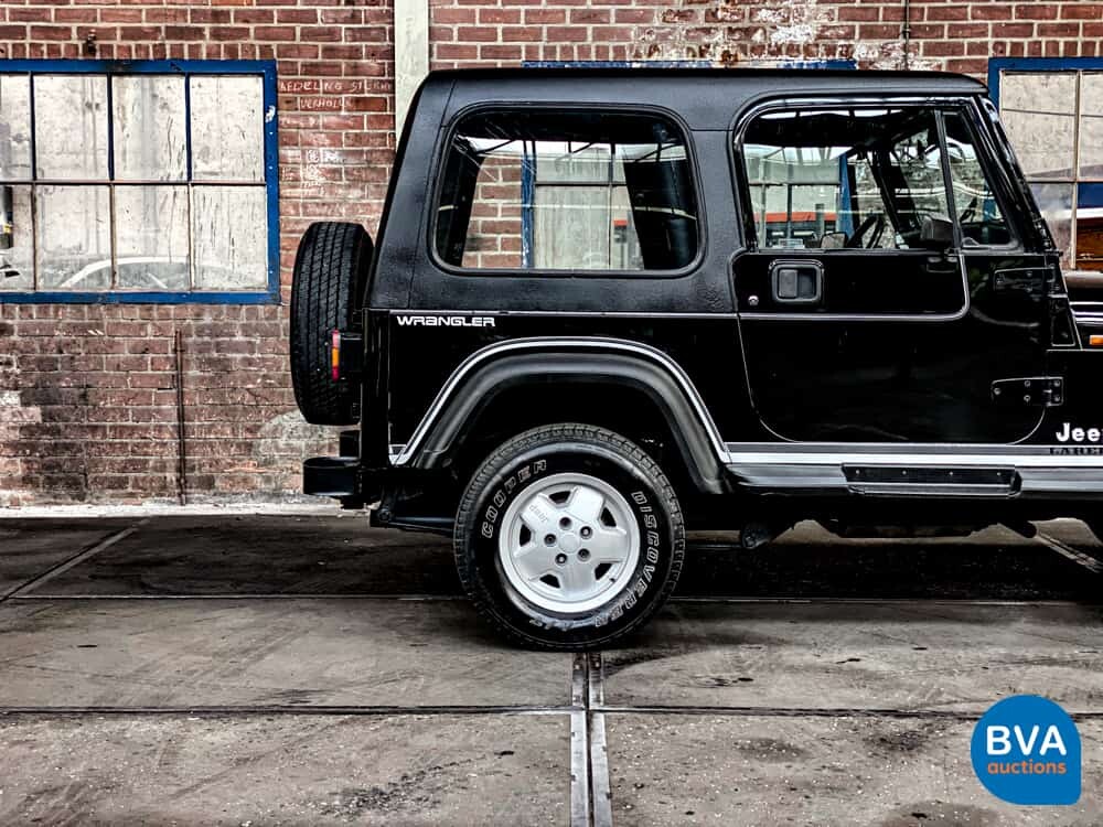 Jeep Wrangler 4.0i Laredo Wagon 4WD 178hp 1992 -Org. NL-, VS-49-JR.
