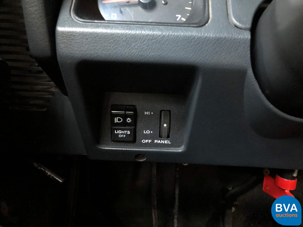 Jeep Wrangler 4.0i Laredo Wagon 4WD 178hp 1992 -Org. NL-, VS-49-JR.