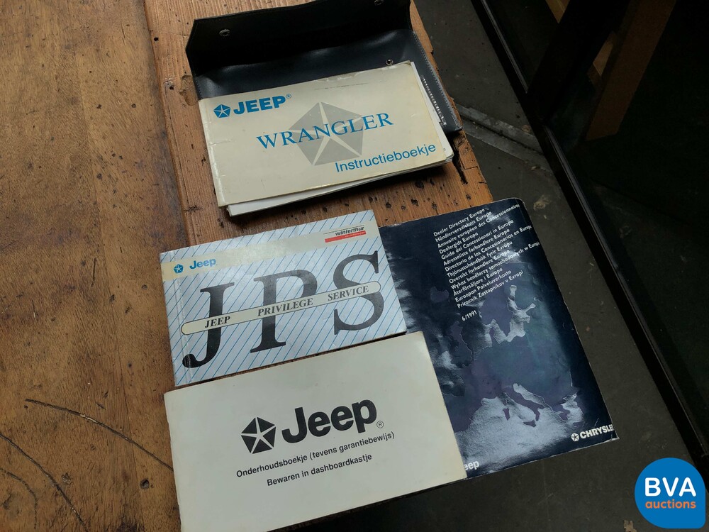 Jeep Wrangler 4.0i Laredo Wagon 4WD 178hp 1992 -Org. NL-, VS-49-JR.