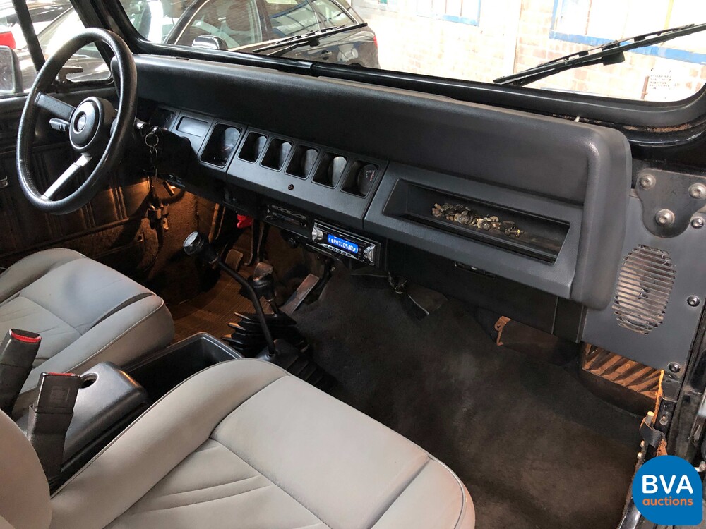 Jeep Wrangler 4.0i Laredo Wagon 4WD 178hp 1992 -Org. NL-, VS-49-JR.