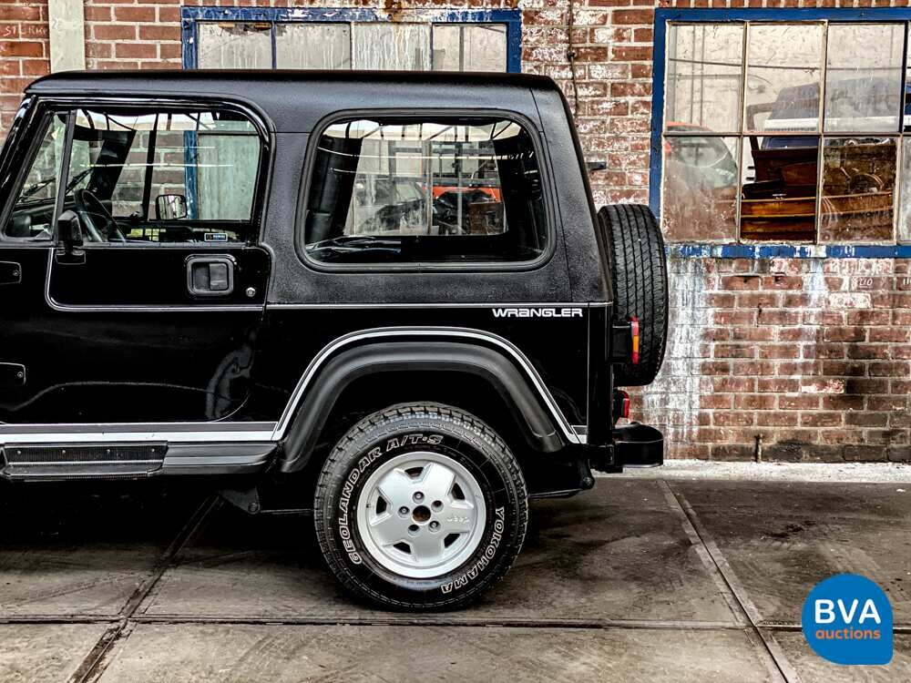 Jeep Wrangler 4.0i Laredo Wagon 4WD 178hp 1992 -Org. NL-, VS-49-JR.