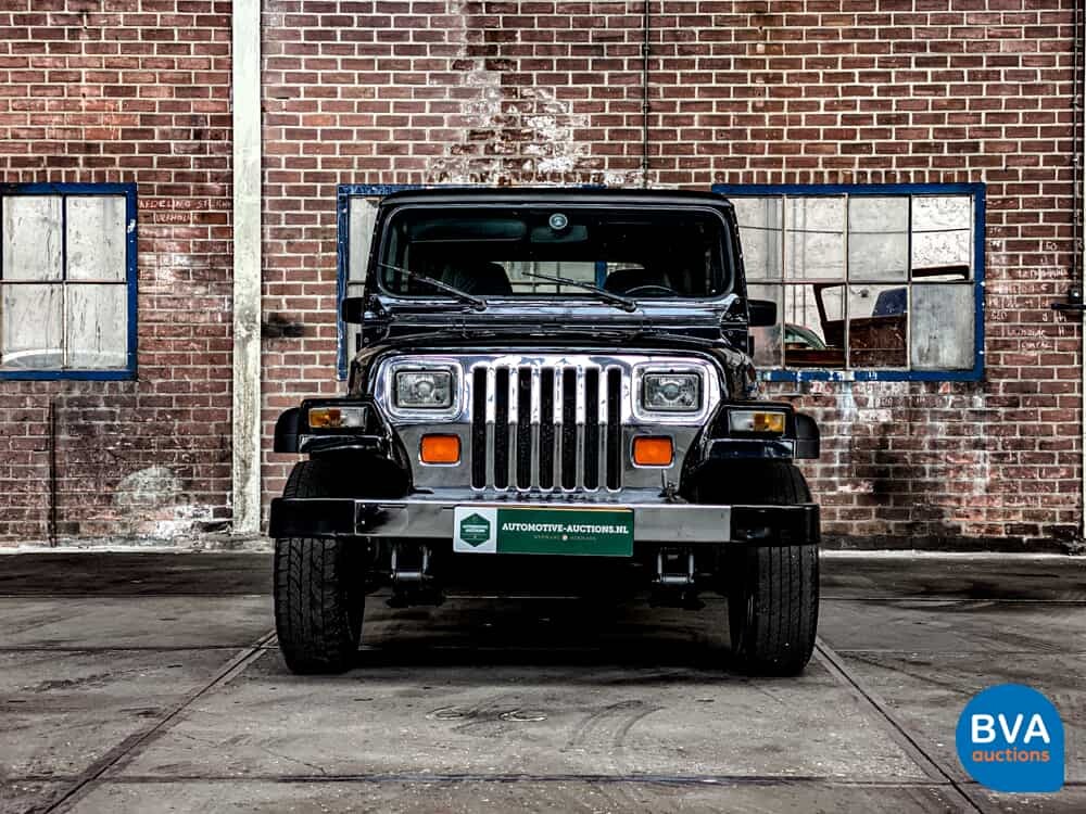 Jeep Wrangler 4.0i Laredo Wagon 4WD 178hp 1992 -Org. NL-, VS-49-JR.