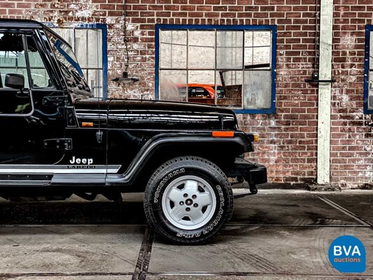 Jeep Wrangler 4.0i Laredo Wagon 4WD 178hp 1992 -Org. NL-, VS-49-JR.