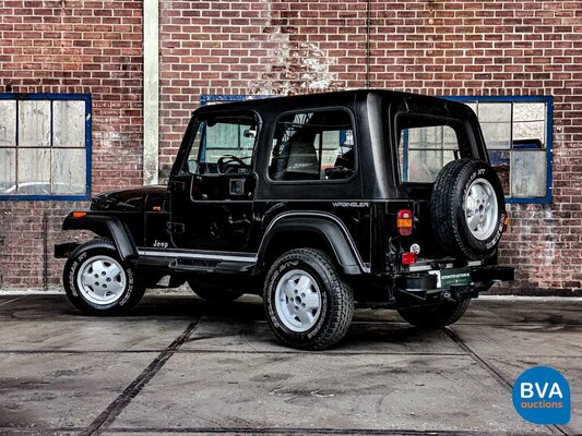 Jeep Wrangler 4.0i Laredo Wagon 4WD 178pk 1992 -Org. NL-, VS-49-JR