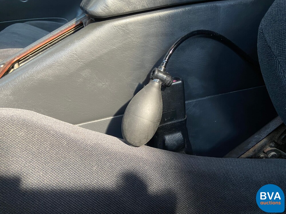 Mercedes-Benz ML270 CDI Gray License Plate M-Class 2002 -Org. NL-, 49-BF-VP.