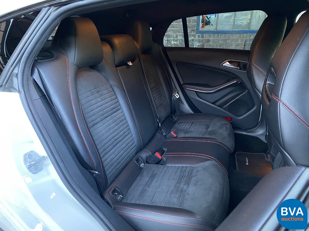 Mercedes-Benz CLA180 AMG Shooting Brake CLA-Class 122hp, K-433-SG.