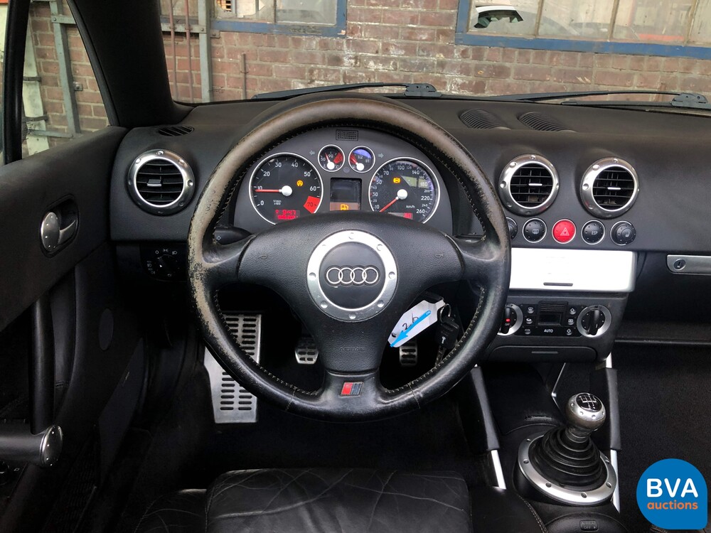 Audi TT Roadster 1.8 5V Turbo quattro 180hp 2001, 86-XPB-N.
