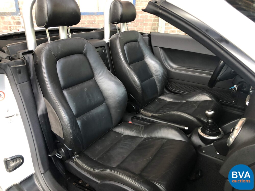 Audi TT Roadster 1.8 5V Turbo quattro 180hp 2001, 86-XPB-N.