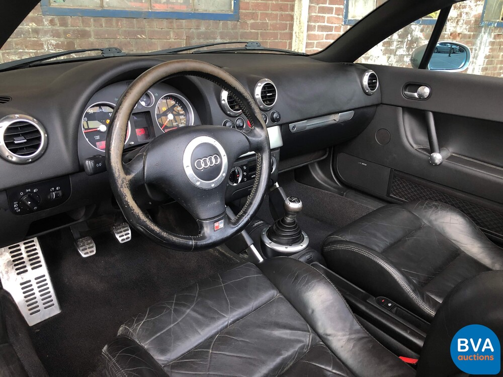 Audi TT Roadster 1.8 5V Turbo quattro 180hp 2001, 86-XPB-N.