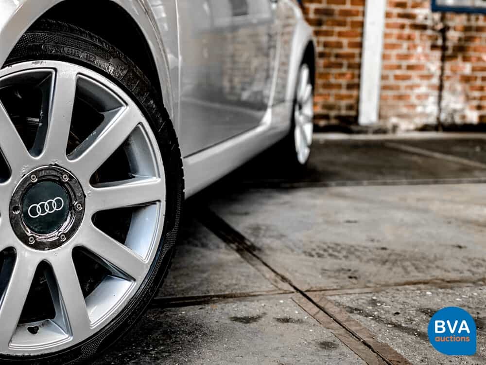 Audi TT Roadster 1.8 5V Turbo quattro 180hp 2001, 86-XPB-N.