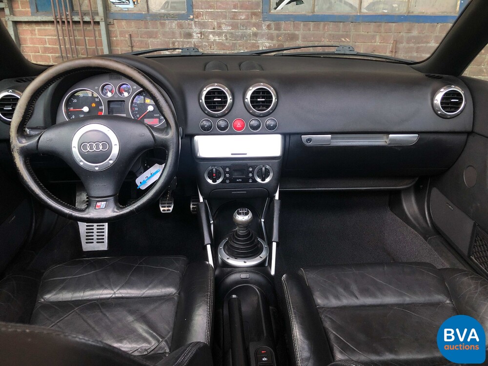 Audi TT Roadster 1.8 5V Turbo quattro 180hp 2001, 86-XPB-N.