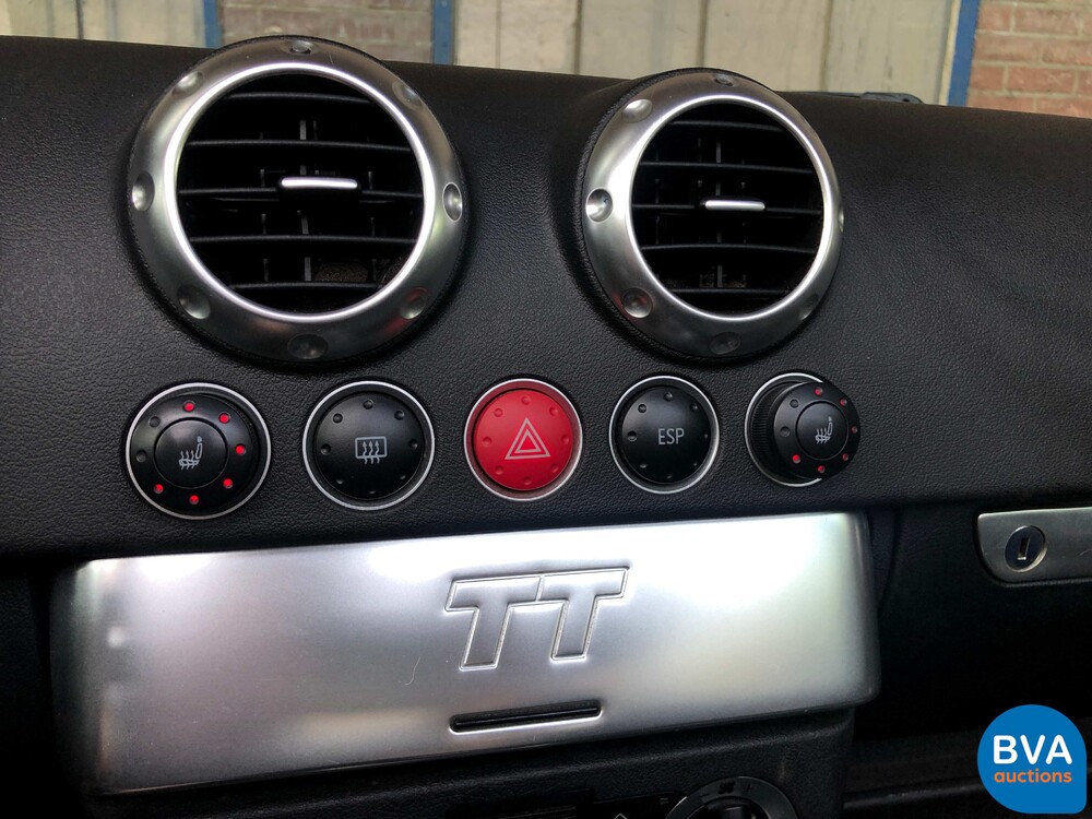 Audi TT Roadster 1.8 5V Turbo quattro 180hp 2001, 86-XPB-N.