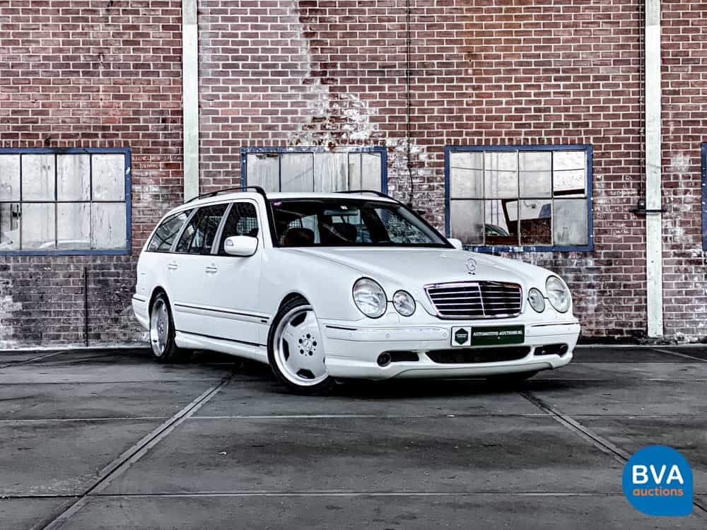 Mercedes Benz E55 AMG Combi 5.4 V8 354pk E-Class 2002 -YOUNGTIMER-, K-833-NL.