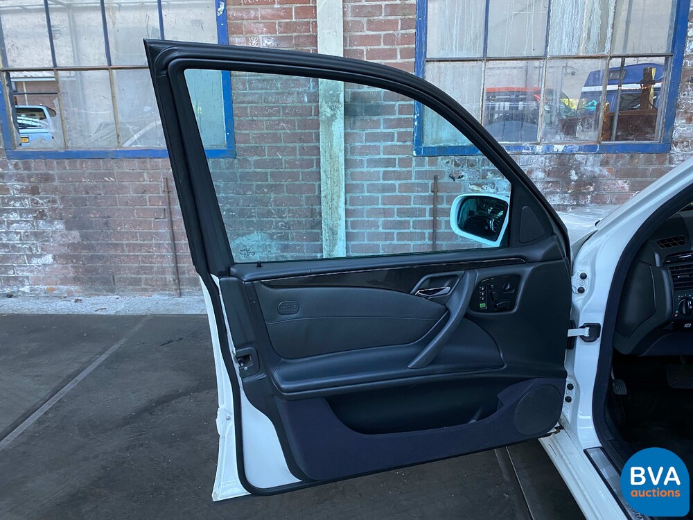 Mercedes Benz E55 AMG Combi 5.4 V8 354pk E-Class 2002 -YOUNGTIMER-, K-833-NL.