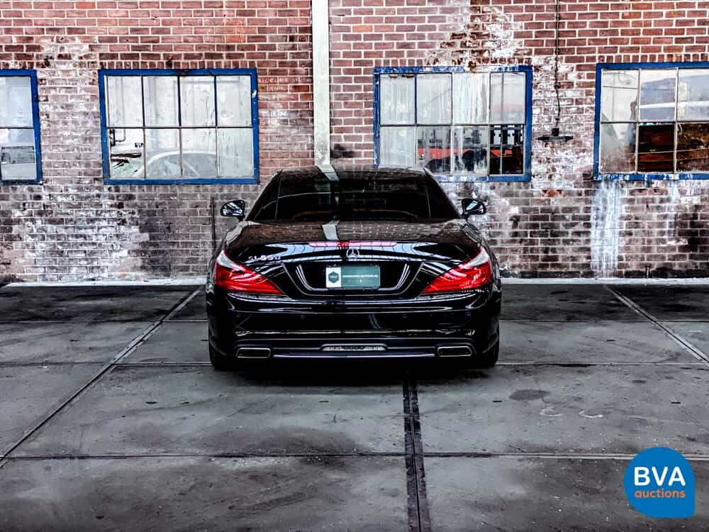 Mercedes Benz SL550 AMG 4.6 V8 TT 435hp 2013.