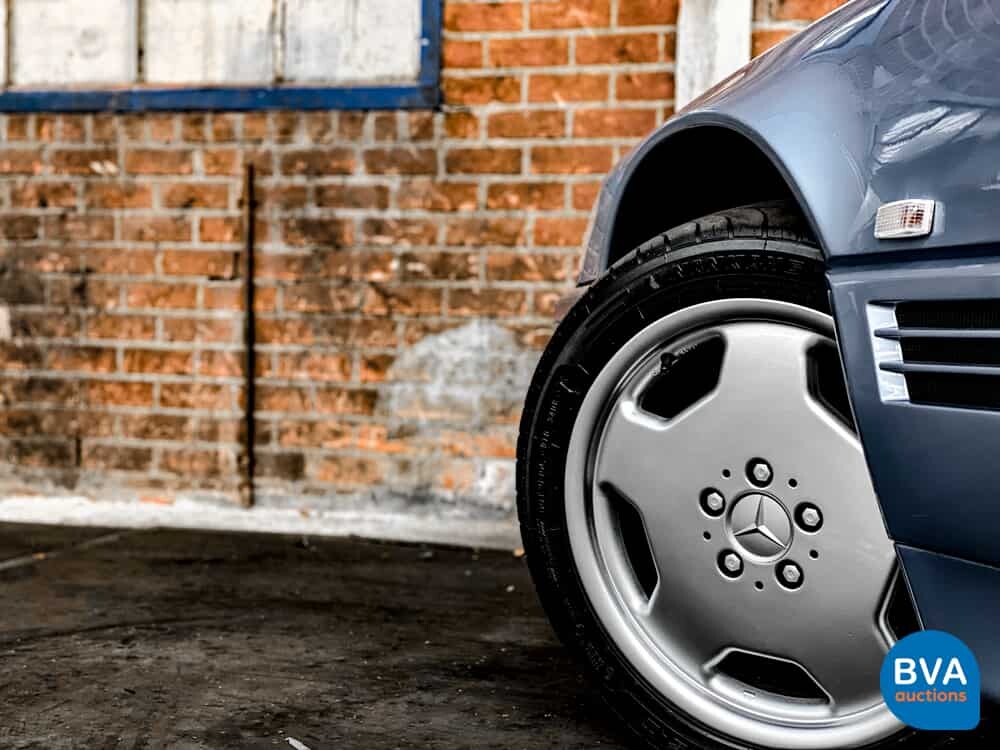 1994 Mercedes-Benz SL280 Roadster R129 SL-Class Cabriolet, 31-JF-VN.