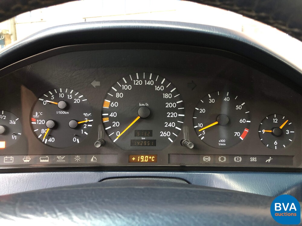 1994 Mercedes-Benz SL280 Roadster R129 SL-Class Cabriolet, 31-JF-VN.