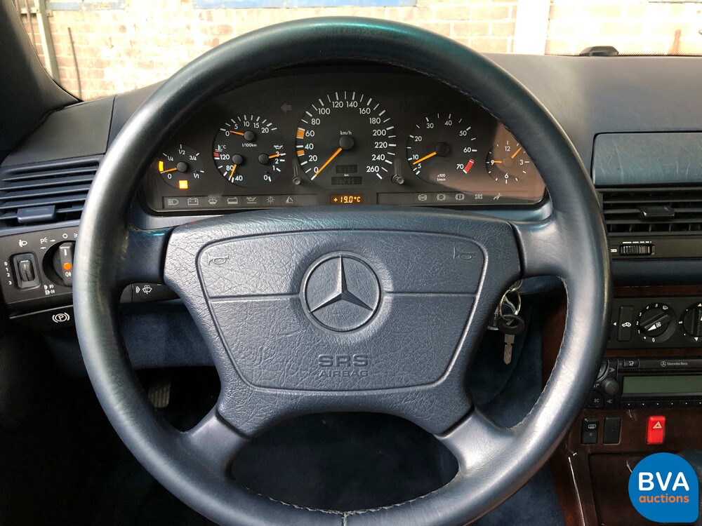 1994 Mercedes-Benz SL280 Roadster R129 SL-Class Cabriolet, 31-JF-VN.