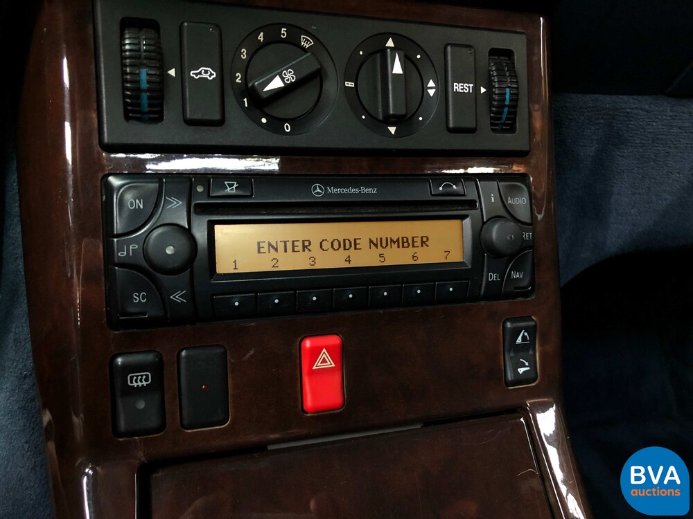 1994 Mercedes-Benz SL280 Roadster R129 SL-Class Cabriolet, 31-JF-VN.