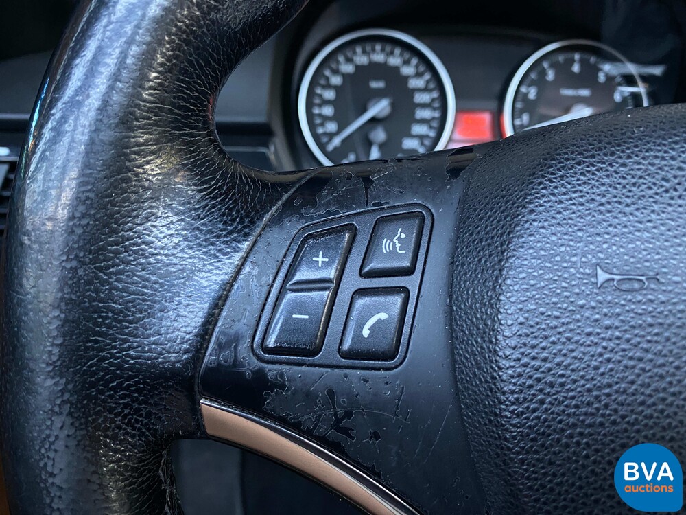 BMW 325i Cabriolet 218pk Automatic 3-Series 2008, KR-485-L.