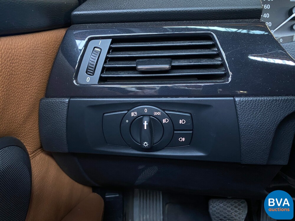 BMW 325i Cabriolet 218pk Automatic 3-Series 2008, KR-485-L.