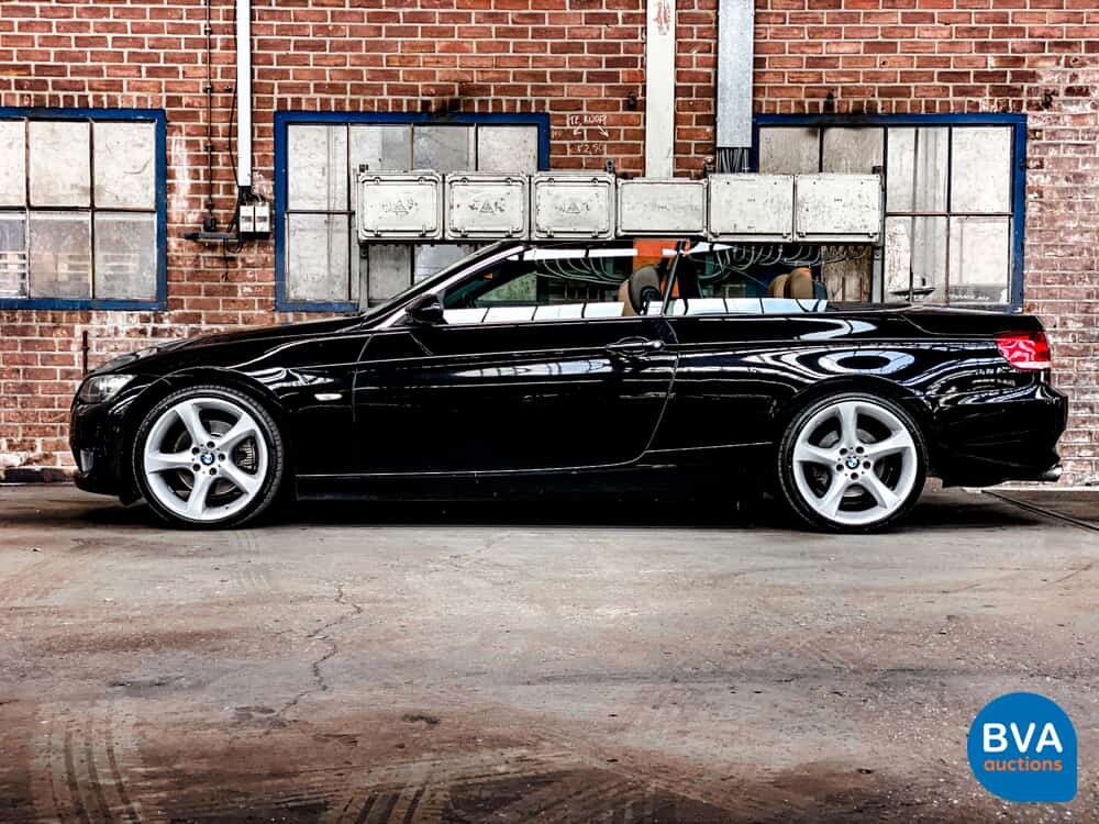 BMW 325i Cabriolet 218pk Automatic 3-Series 2008, KR-485-L.