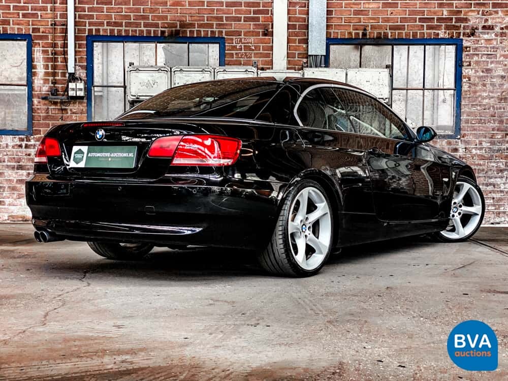 BMW 325i Cabriolet 218pk Automatic 3-Series 2008, KR-485-L.