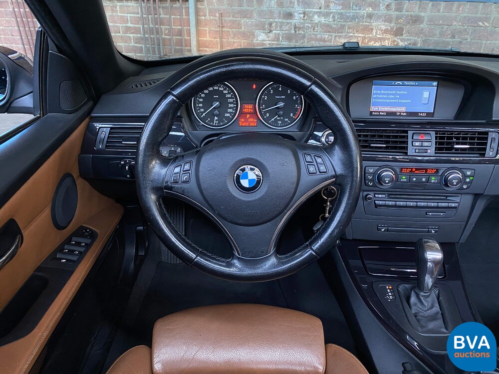 BMW 325i Cabriolet 218pk Automatic 3-Series 2008, KR-485-L.