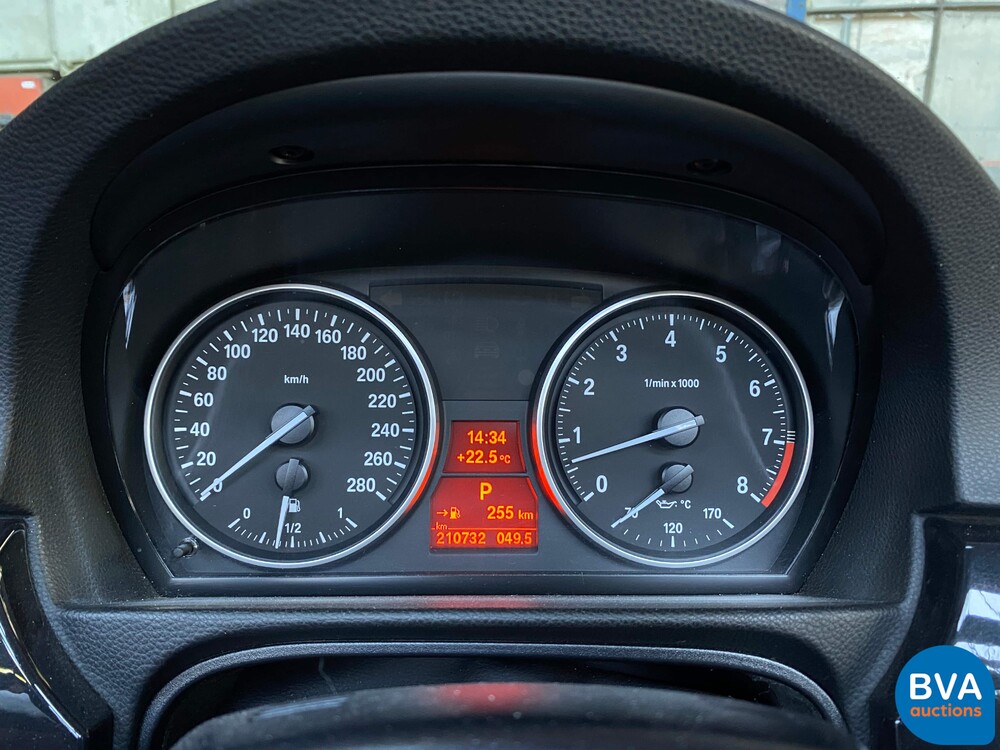 BMW 325i Cabriolet 218pk Automatic 3-Series 2008, KR-485-L.