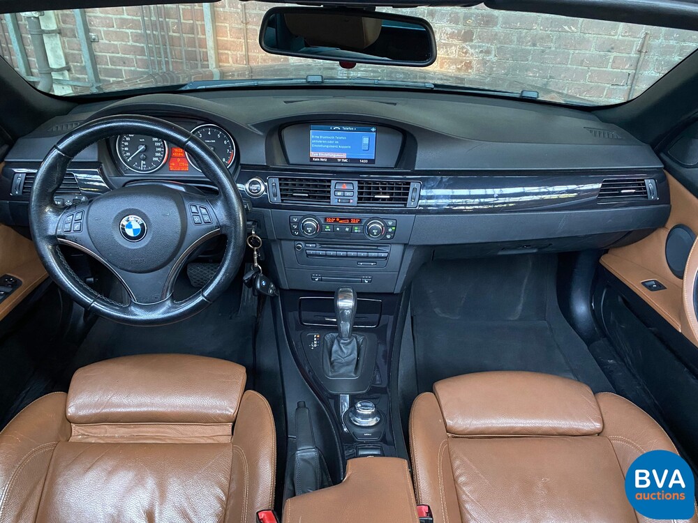 BMW 325i Cabriolet 218pk Automatic 3-Series 2008, KR-485-L.