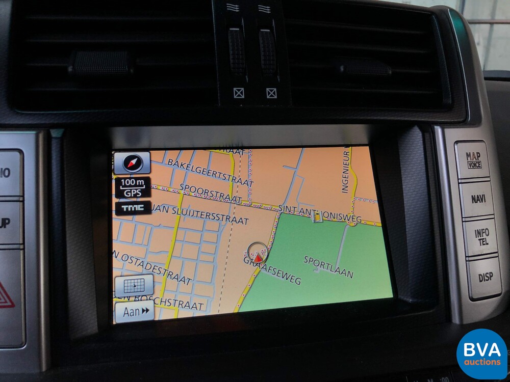 Toyota Land Cruiser 3-door 3.0 D-4D VX Automatic 2010, 01-LHF-8.