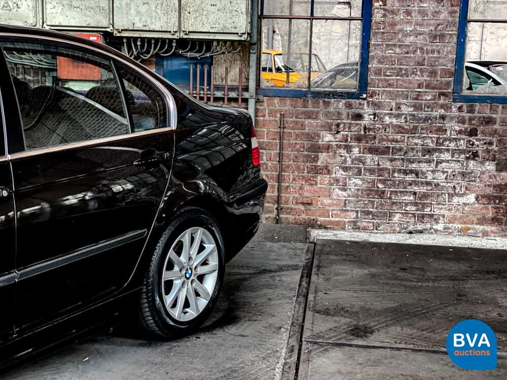 BMW 318i Sedan 143hp 2005 3-SERIES, 04-KVP-3.