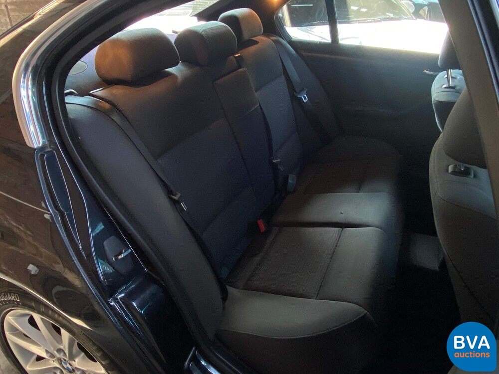 BMW 318i Sedan 143hp 2005 3-SERIES, 04-KVP-3.