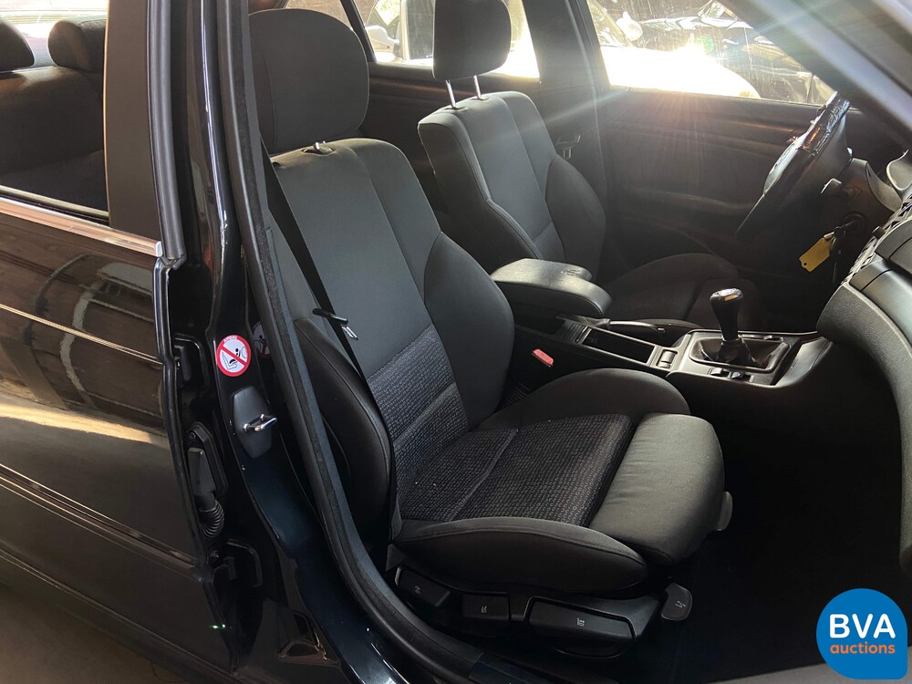 BMW 318i Sedan 143hp 2005 3-SERIES, 04-KVP-3.