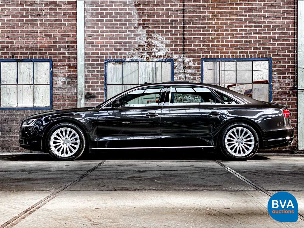 Audi A8 Long 3.0 TDI Quattro Pro Line+ 258hp 2015 -Org. NL-, 1-ZHR-24.