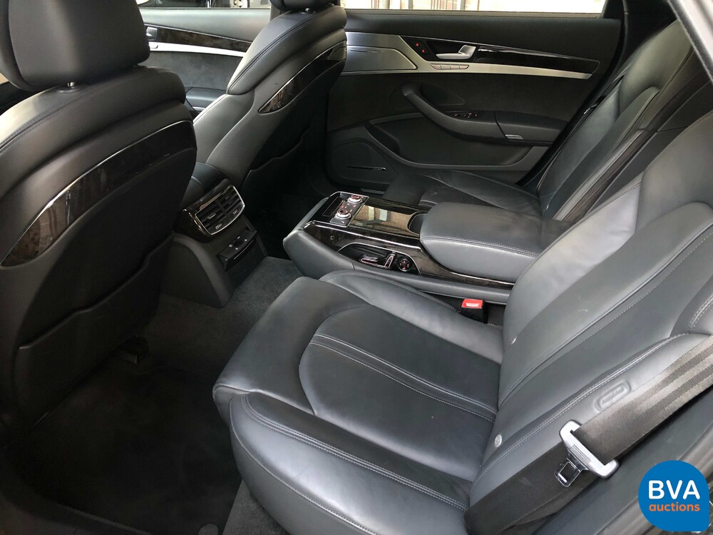 Audi A8 Long 3.0 TDI Quattro Pro Line+ 258hp 2015 -Org. NL-, 1-ZHR-24.