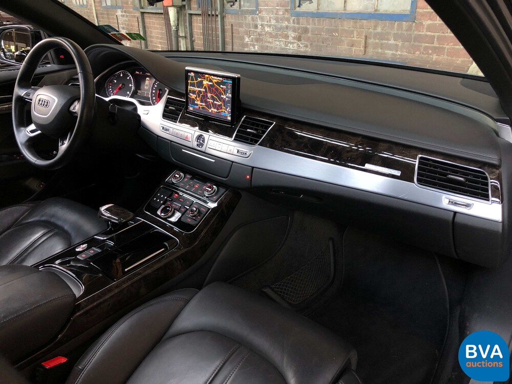 Audi A8 Long 3.0 TDI Quattro Pro Line+ 258hp 2015 -Org. NL-, 1-ZHR-24.