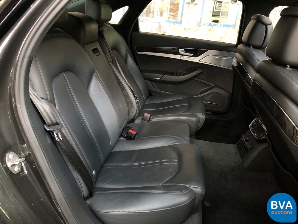 Audi A8 Long 3.0 TDI Quattro Pro Line+ 258hp 2015 -Org. NL-, 1-ZHR-24.